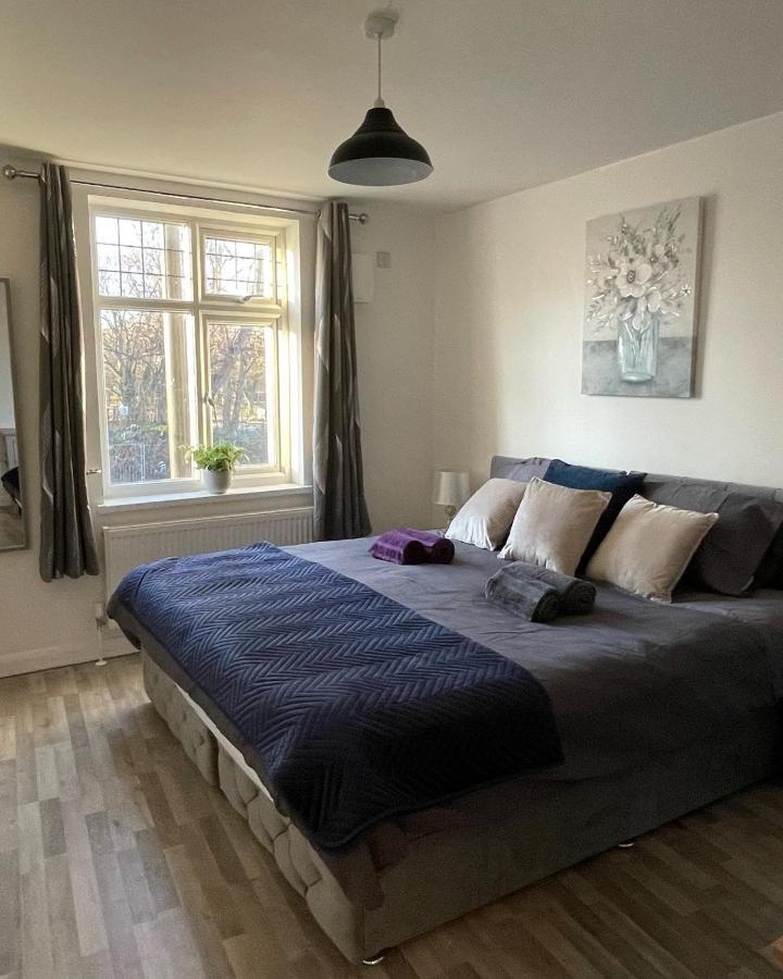 Supreme - 1 Bedroom Apart Sleeps 4 Short/Long Stay Gillingham  Exterior foto