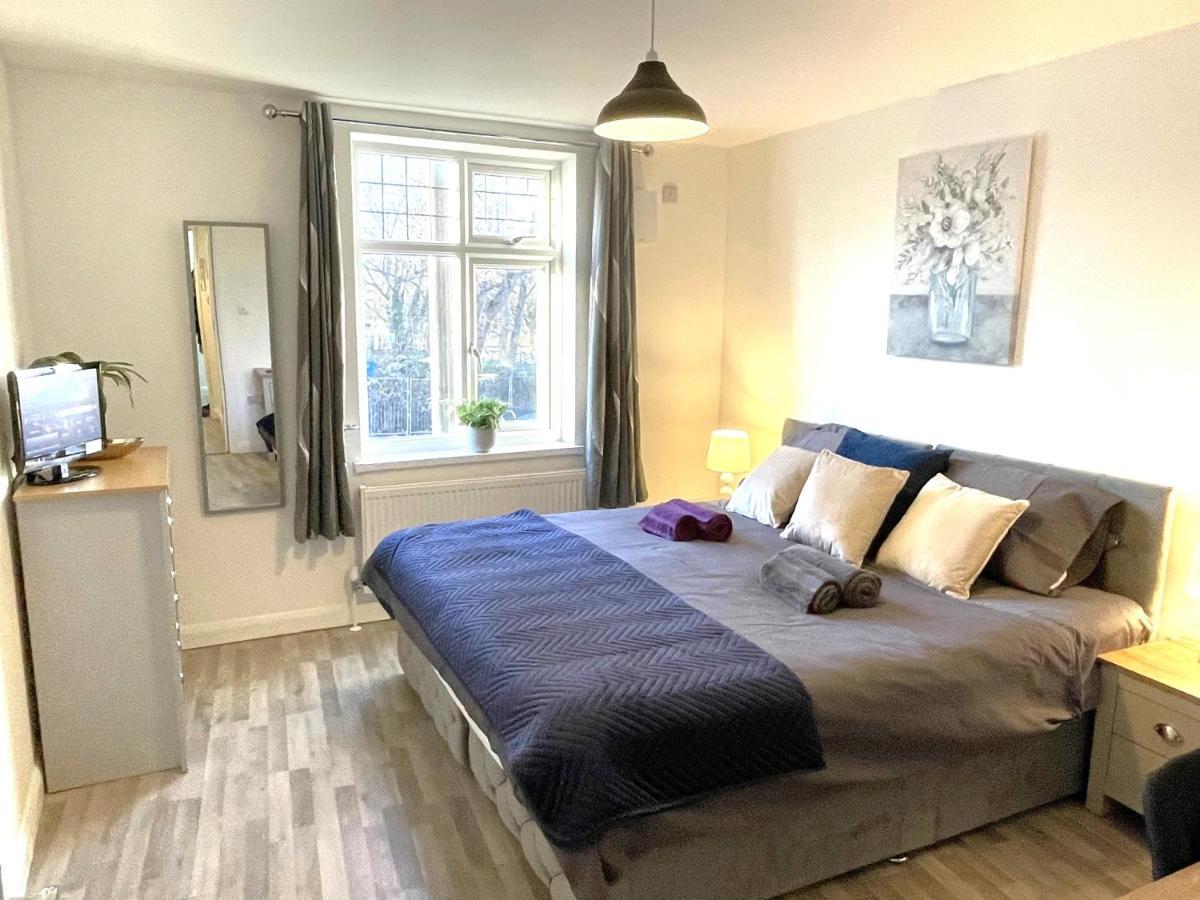 Supreme - 1 Bedroom Apart Sleeps 4 Short/Long Stay Gillingham  Exterior foto